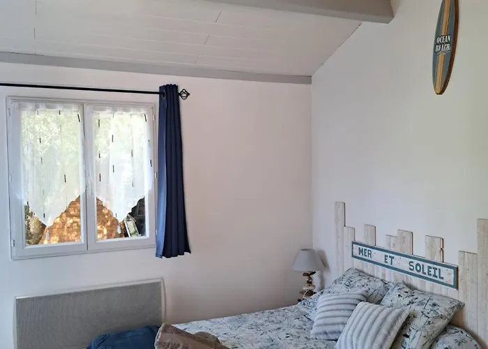 Alojamento de Acomodação e Pequeno-almoço La Berguerie à Oléron 3*