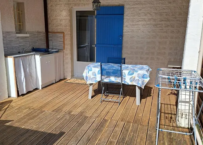 Alojamento de Acomodação e Pequeno-almoço La Berguerie à Oléron 3*